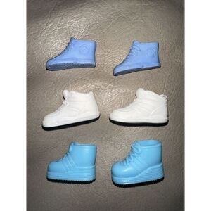Mattel Barbie Doll Shoes  1990's POSEABLE DOLL Sneakers 3 Pair White/Pink/Hot P‎